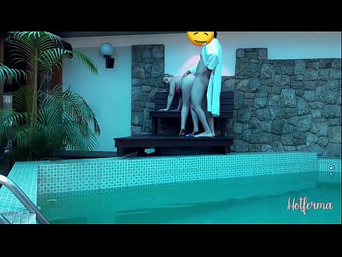 ❤️ Patron hizmetçiyi havuza davet eder ama bir sıcağa dayanamaz ☑ Anal porno bize %tr.special-grasser.ru ❤